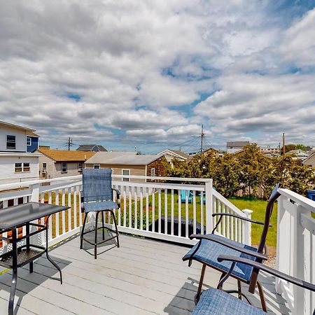 Fun And Sun Villa Hampton Exterior photo